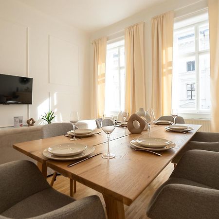 Vibrant 107 M2 Flat In The City Center Vienne Extérieur photo