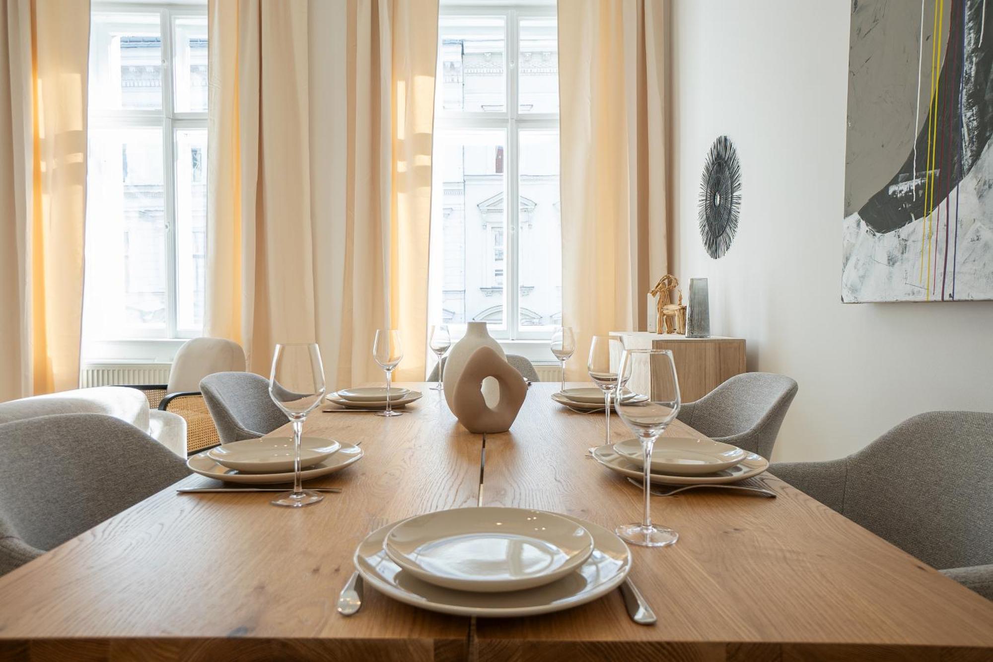 Vibrant 107 M2 Flat In The City Center Vienne Extérieur photo